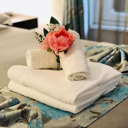 Kambal Luxury Suites Rome Exterior photo
