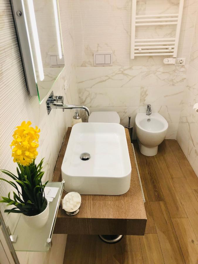 Kambal Luxury Suites Rome Exterior photo