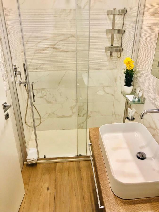 Kambal Luxury Suites Rome Exterior photo
