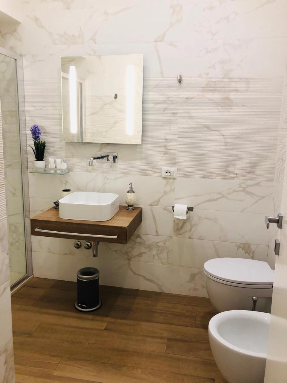 Kambal Luxury Suites Rome Exterior photo